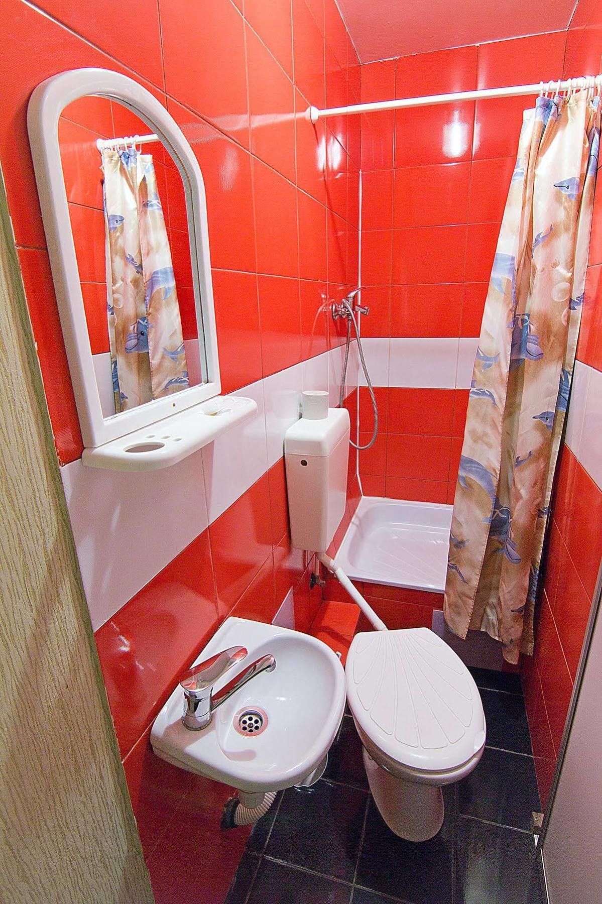 אודסה Tokyo Star Economy Hotel מראה חיצוני תמונה