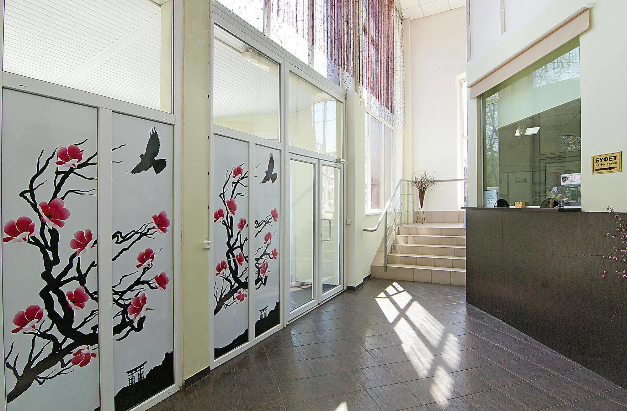 אודסה Tokyo Star Economy Hotel מראה חיצוני תמונה